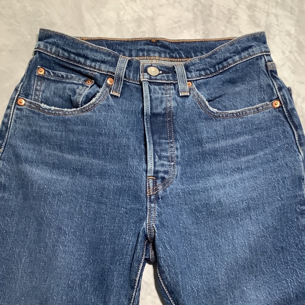 Levis 501 Original Fit High Rise Straight Leg Blue Denim Jeans W26 L30 Cut Hem